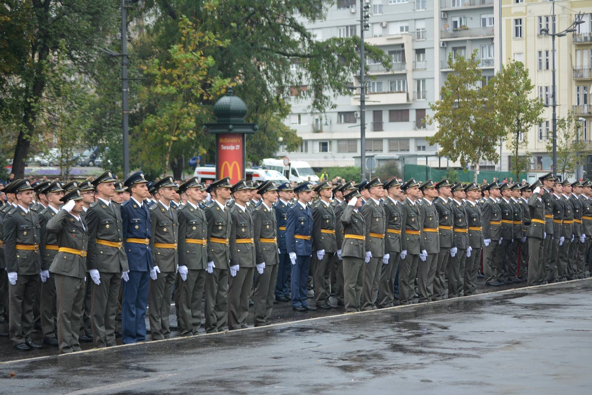 You are currently viewing ПОЗИВ КОЛЕГАМА ОФИЦИРИМА, ВИШИМ ОФИЦИРИМА И ГЕНЕРАЛИМА НА УЧЛАЊЕЊЕ У НАШ СИНДИКАТ